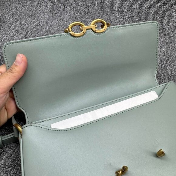 Saint Laurent Leather Shoulder Bag 750-061125 - Picture 11 of 16